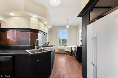 25 Baptist Church Rd, Union Township, NJ 08827 - Photo 8