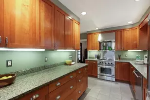 555 Shackamaxon Dr, Westfield, NJ 07090 - Photo 16