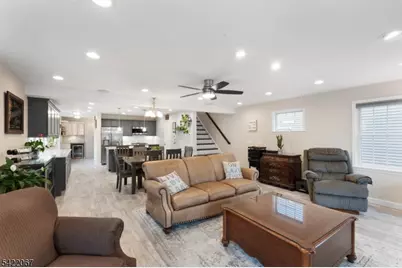 51 Mohawk Trl, Jefferson Township, NJ 07849 - Photo 14