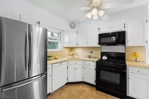 12 Crestwood Dr, Madison, NJ 07940 - Photo 6