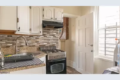 333 Forrest St, Jersey City, NJ 07304 - Photo 26