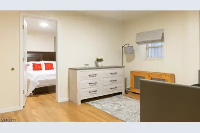 333 Forrest St, Jersey City, NJ 07304 - Photo 16