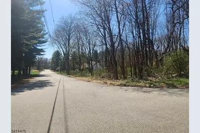 2 Fieldstone Ln, Hardyston Township, NJ 07416 - Photo 1