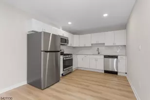 127 Main St, Bloomingdale, NJ 07403 - Photo 6