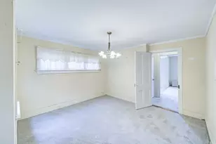 24 W Main St, Clinton, NJ 08809 - Photo 12