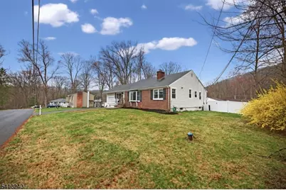 5 Birch Rd, Byram Township, NJ 07821 - Photo 4