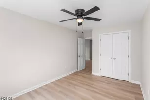 127 Main St, Bloomingdale, NJ 07403 - Photo 12