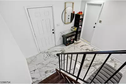 121 Arlington St, Newark, NJ 07102 - Photo 2