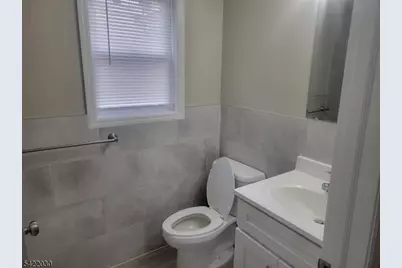 519 Franklin St, Elizabeth, NJ 07206 - Photo 2