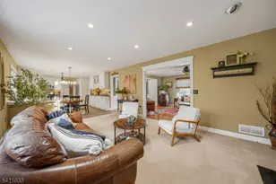 2 Lauren Dr, Franklin Township, NJ 08886 - Photo 20