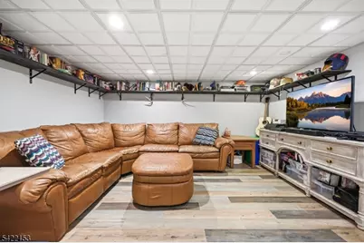 157 Oakwood Ave, North Haledon, NJ 07508 - Photo 26