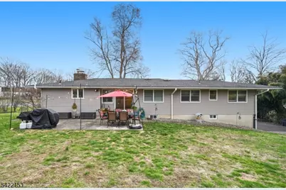 157 Oakwood Ave, North Haledon, NJ 07508 - Photo 28