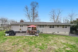 157 Oakwood Ave, North Haledon, NJ 07508 - Photo 28