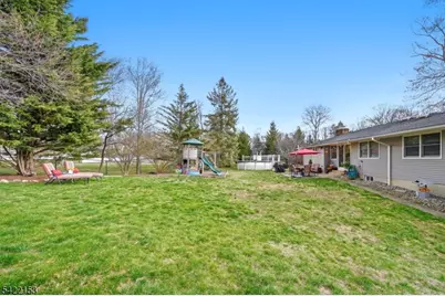 157 Oakwood Ave, North Haledon, NJ 07508 - Photo 30