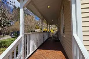 36 Julie Ln, Greenwood Lake, NY 10926 - Photo 2