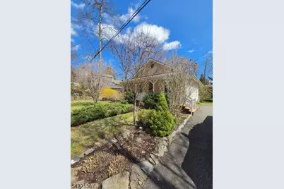 36 Julie Ln, Greenwood Lake, NY 10926 - Photo 6