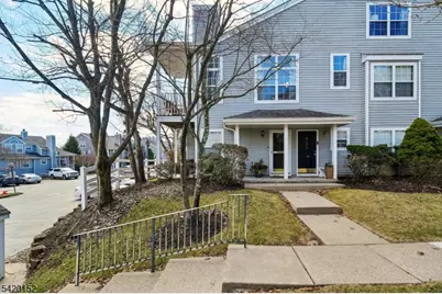 1317 Paddington Rd, Mahwah, NJ 07430 - Photo 2