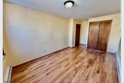 46 Frances St, Clifton, NJ 07014 - Photo 6