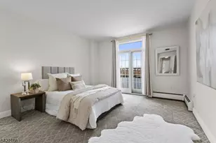 20766 Shearwater Ct, Jersey City, NJ 07305 - Photo 18