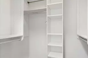 20766 Shearwater Ct, Jersey City, NJ 07305 - Photo 14