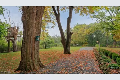 35 Woodledge Rd, Watchung, NJ 07069 - Photo 8