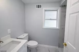 95 19th Ave, Newark, NJ 07103 - Photo 8