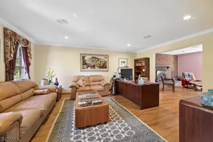 407 Mountain Way, Parsippany, NJ 07950 - Photo 6