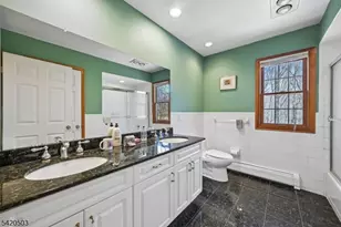 407 Mountain Way, Parsippany, NJ 07950 - Photo 32