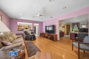 407 Mountain Way, Parsippany, NJ 07950 - Photo 18