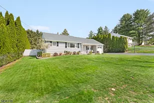 13 Hillside Dr, Clinton, NJ 08809 - Photo 2