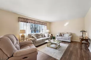 13 Hillside Dr, Clinton, NJ 08809 - Photo 14