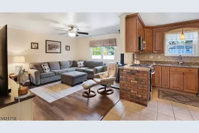 13 Hillside Dr, Clinton, NJ 08809 - Photo 6