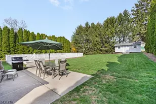 13 Hillside Dr, Clinton, NJ 08809 - Photo 26