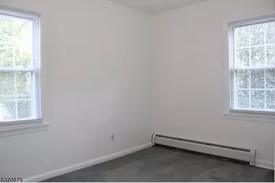 102 Paterson Ave, Midland Park, NJ 07432 - Photo 16