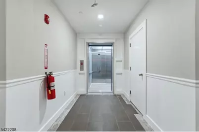 95 Shepherds Ln #B201, Totowa, NJ 07512 - Photo 2