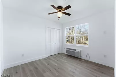 95 Shepherds Ln #B201, Totowa, NJ 07512 - Photo 10