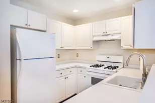 1011 Worthington Ct, Denville, NJ 07834 - Photo 10