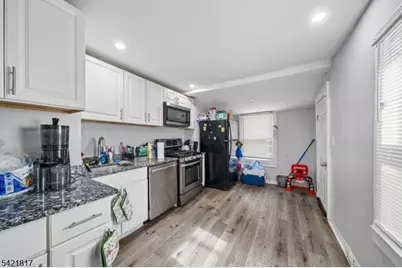 44 State St, East Orange, NJ 07017 - Photo 12