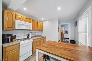 44 State St, East Orange, NJ 07017 - Photo 4