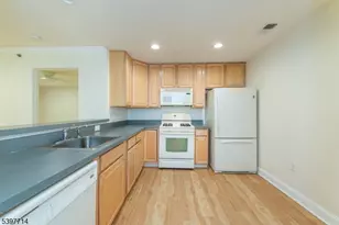 3103 Peer Pl, Denville, NJ 07834 - Photo 10