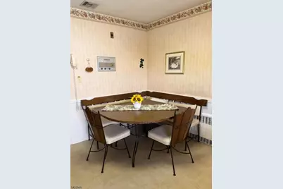 618 Fairway Dr, Union Township, NJ 07083 - Photo 16