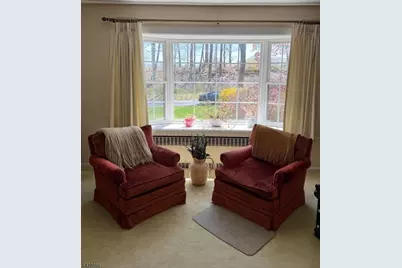 618 Fairway Dr, Union Township, NJ 07083 - Photo 8