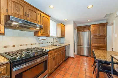 31 Windsor Rd, Clifton, NJ 07012 - Photo 14