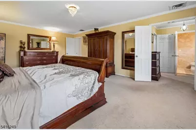 1 Dellmead Dr, Livingston, NJ 07039 - Photo 20