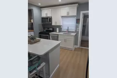 20 Dukes St, Kearny, NJ 07032 - Photo 6