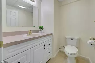 123 N Livingston Ave, Livingston, NJ 07039 - Photo 36