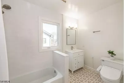 20 Columbus Ave, Montclair Twp., NJ 07042 - Photo 30