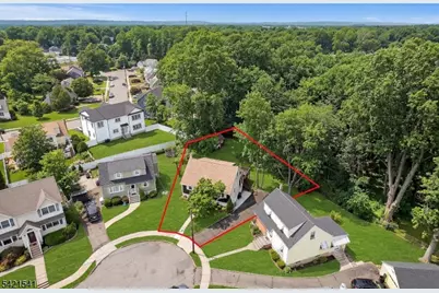 15 Roger Norton Pl, Cranford Township, NJ 07016 - Photo 18