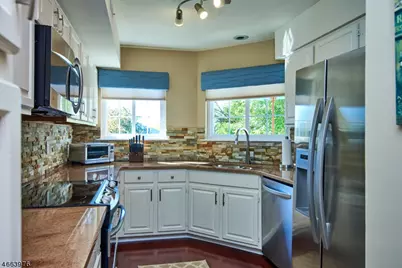 80 Ashley Ct, Bedminster Township, NJ 07921 - Photo 8