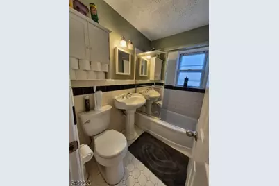 66 Independence Dr, Roselle, NJ 07203 - Photo 10